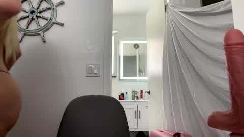 angelicalexa online show from November 2025 04:13:02 PM