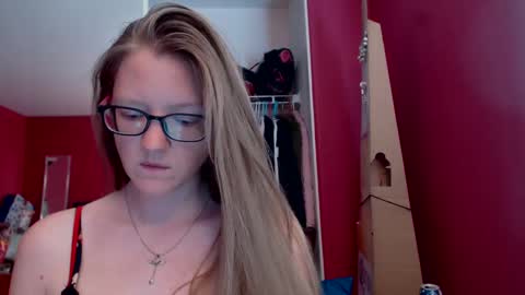 Snapshot of angelicangel3 chatting on September 2025 05:59:02 PM AngelicAngel online show from September 2025 05:59:02 PM