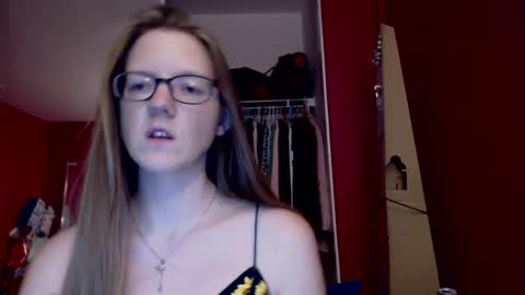 Snapshot of angelicangel3 chatting on October 2025 05:24:01 AM AngelicAngel online show from October 2025 05:24:01 AM