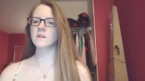 Snapshot of angelicangel3 chatting on April 2026 06:09:01 AM AngelicAngel online show from April 2026 06:09:01 AM