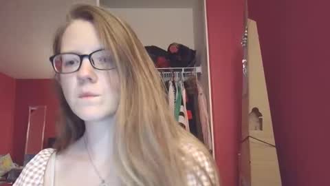 Snapshot of angelicangel3 chatting on May 2026 06:08:01 AM AngelicAngel online show from May 2026 06:08:01 AM