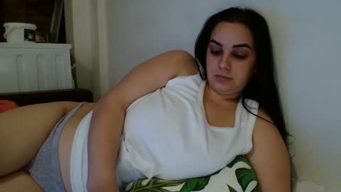 Angela online show from January 2025 05:37:02 PM