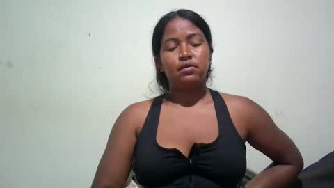 angelice33 online show from February 2026 06:14:01 PM