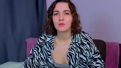 Roxi online show from February 2026 06:48:01 PM