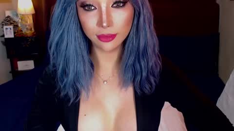 MS. AMALIA online show from January 2025 07:14:02 AM