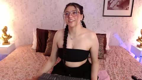 Angelica online show from April 2026 04:05:02 AM