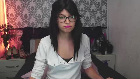 Snapshot of angelika_rouge chatting on September 2025 05:24:02 PM Angelika Rouge online show from September 2025 05:24:02 PM