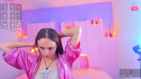 Snapshot of angelikarose1 chatting on February 2025 03:23:01 AM Angelika Rose online show from February 2025 03:23:01 AM