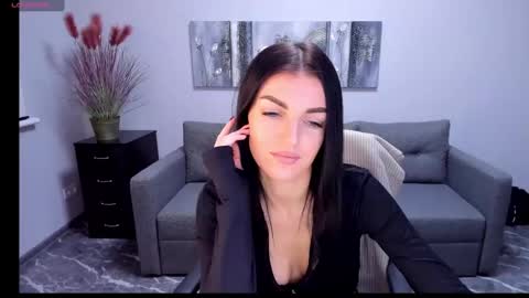 Snapshot of angelina_clark chatting on December 2024 09:39:02 AM Angelina online show from December 2024 09:39:02 AM