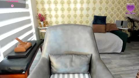 Snapshot of angelina_class_7 chatting on June 2026 01:10:01 PM angelina_class_7 online show from June 2026 01:10:01 PM