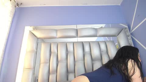 Snapshot of angelina_ny chatting on December 2024 01:00:01 PM ANGELINA online show from December 2024 01:00:01 PM