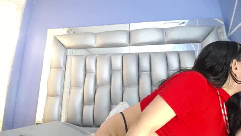 Snapshot of angelina_ny chatting on January 2025 12:23:01 PM ANGELINA online show from January 2025 12:23:01 PM