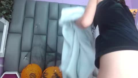 Snapshot of angelina_ny chatting on October 2025 02:18:01 PM ANGELINA online show from October 2025 02:18:01 PM