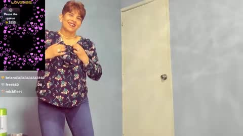 Snapshot of angelina_stone_65 chatting on January 2025 01:03:01 AM Angelina online show from January 2025 01:03:01 AM