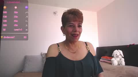 Snapshot of angelina_stone_65 chatting on February 2025 01:44:02 PM Angelina online show from February 2025 01:44:02 PM