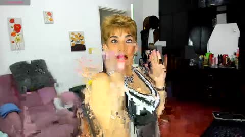 Angelina online show from April 2026 10:40:02 PM