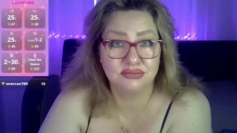 Snapshot of angelinaglam chatting on July 2026 09:33:01 AM AngelinaGlam online show from July 2026 09:33:01 AM