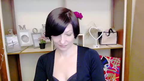 Angelina online show from January 2025 11:24:01 AM