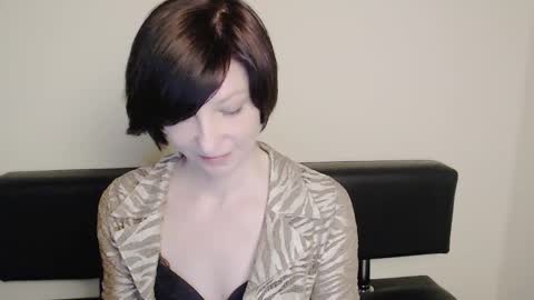 Angelina online show from February 2025 10:39:02 AM