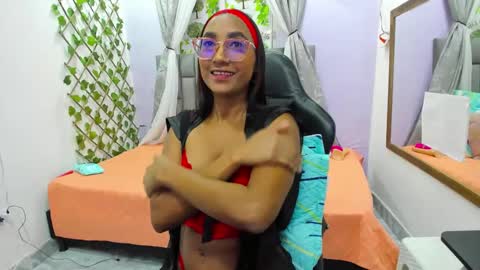 Snapshot of angelinamurphy chatting on January 2025 01:21:01 AM AngelinaMurphy online show from January 2025 01:21:01 AM