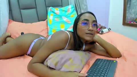 Snapshot of angelinamurphy chatting on January 2025 07:17:02 AM AngelinaMurphy online show from January 2025 07:17:02 AM