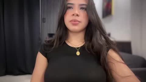 Snapshot of angelinav7 chatting on June 2026 01:22:01 AM Angelina Weiss online show from June 2026 01:22:01 AM