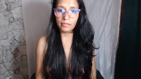 angela online show from September 2025 04:58:01 AM