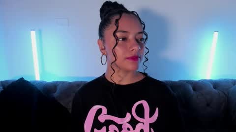 A F R O D I T A online show from December 2025 11:15:01 AM