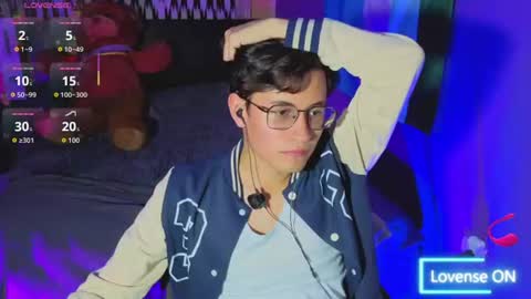 Snapshot of angelito18_twink chatting on July 2026 02:05:17 AM Angel online show from July 2026 02:05:17 AM