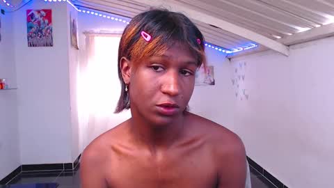 Snapshot of angell_dustt chatting on January 2025 09:30:01 PM Danielle online show from January 2025 09:30:01 PM