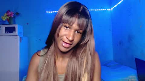 Snapshot of angell_dustt chatting on October 2025 04:54:01 AM Danielle online show from October 2025 04:54:01 AM