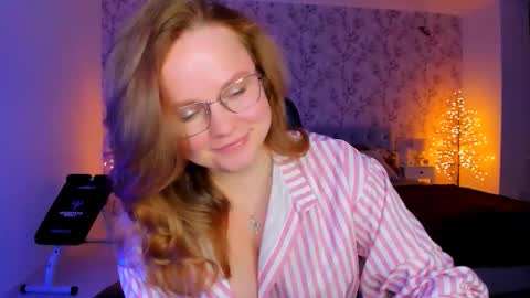 Snapshot of angellarud chatting on February 2026 07:35:01 PM angellarud online show from February 2026 07:35:01 PM