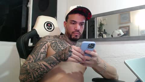 angellatino0 online show from December 2024 05:20:02 AM