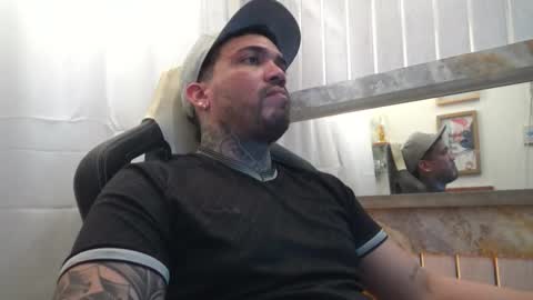 angellatino0 online show from October 2025 05:52:01 AM