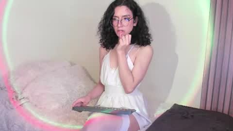 Snapshot of angellike_doll chatting on July 2026 10:13:01 PM Angellike online show from July 2026 10:13:01 PM