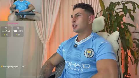 Angelo Ferro online show from November 2025 04:37:02 AM