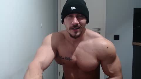  ------- SEX SHOW WITH GUYS AND GIRLS  MUSCLE SHOW online show from January 2025 10:12:02 PM