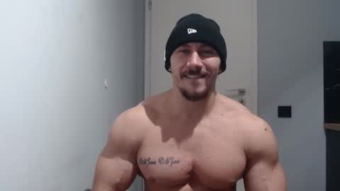  ------- SEX SHOW WITH GUYS AND GIRLS  MUSCLE SHOW online show from January 2025 03:16:01 PM