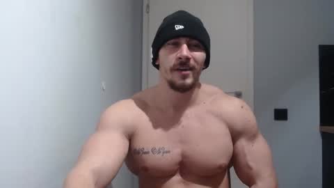  ------- SEX SHOW WITH GUYS AND GIRLS  MUSCLE SHOW online show from January 2025 10:26:01 PM
