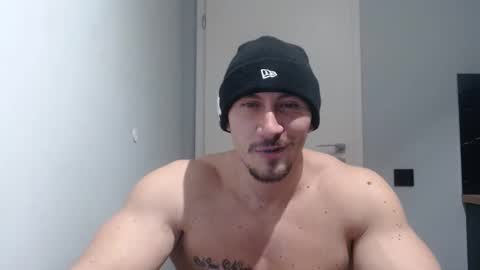  ------- SEX SHOW WITH GUYS AND GIRLS  MUSCLE SHOW online show from February 2025 06:39:01 PM