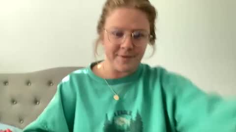 Snapshot of angeloflight273360 chatting on January 2025 09:16:01 PM Angel of Light online show from January 2025 09:16:01 PM