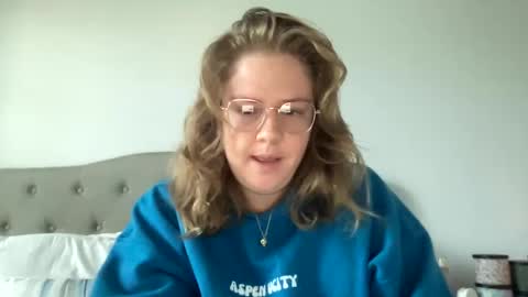 Snapshot of angeloflight273360 chatting on February 2025 02:02:01 PM Angel of Light online show from February 2025 02:02:01 PM