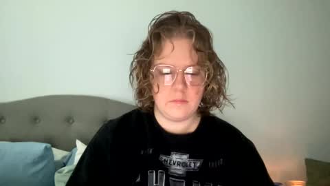 Snapshot of angeloflight273360 chatting on February 2025 02:22:02 PM Angel of Light online show from February 2025 02:22:02 PM