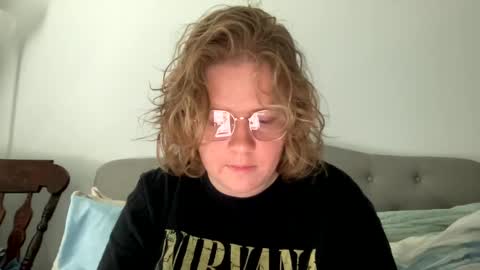Snapshot of angeloflight273360 chatting on March 2025 06:33:02 PM Angel of Light online show from March 2025 06:33:02 PM