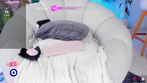 Angel online show from March 2025 05:02:01 PM