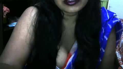 angelpriya555 online show from December 2024 05:13:01 PM
