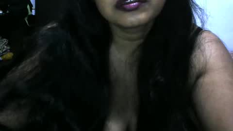 angelpriya555 online show from December 2024 06:17:02 PM