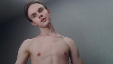 Snapshot of angelraaay chatting on January 2025 04:27:01 PM Angel online show from January 2025 04:27:01 PM