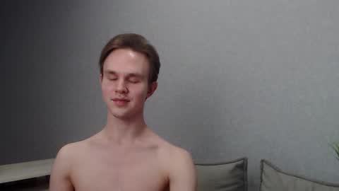 Snapshot of angelraaay chatting on January 2025 03:22:01 PM Angel online show from January 2025 03:22:01 PM