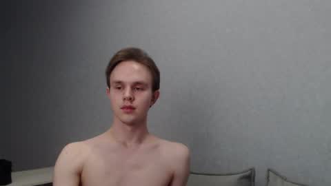 Snapshot of angelraaay chatting on February 2025 12:39:01 PM Angel online show from February 2025 12:39:01 PM